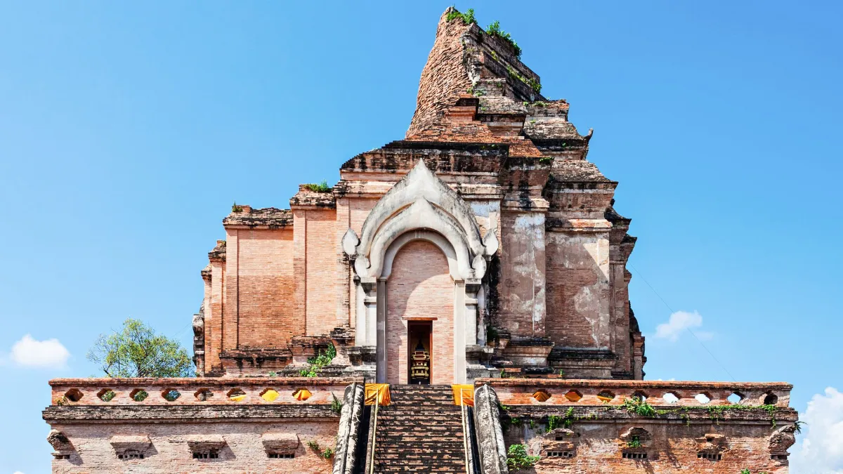 Gallery image for Lanna Kingdom - Temples, Market & Crafts (C-106)