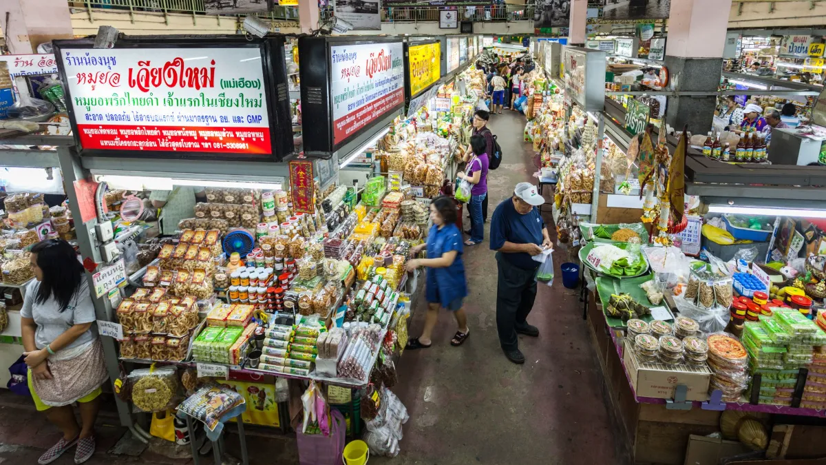 Gallery image for Lanna Kingdom - Temples, Market & Crafts (C-106)