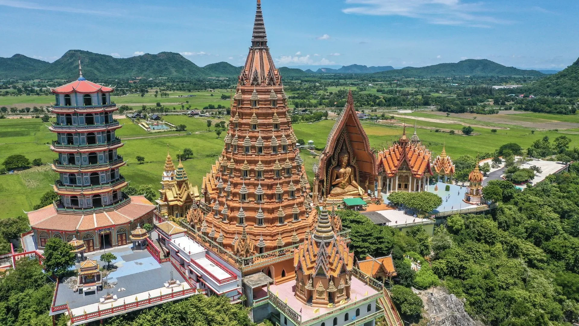 Kanom, Temples et Arbre Géant (K-101)